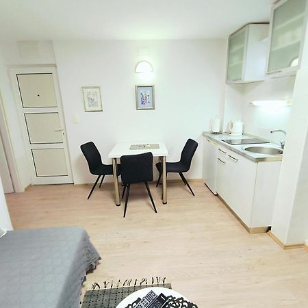 Iron Gates Apartments سبليت المظهر الخارجي الصورة