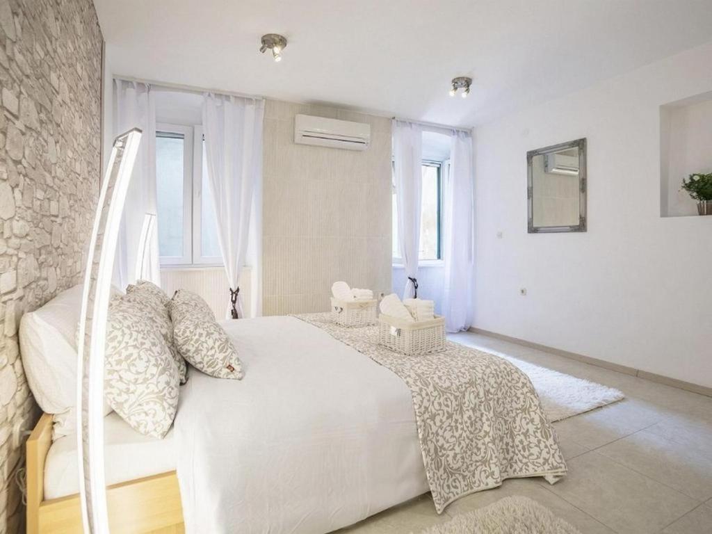 Iron Gates Apartments سبليت المظهر الخارجي الصورة