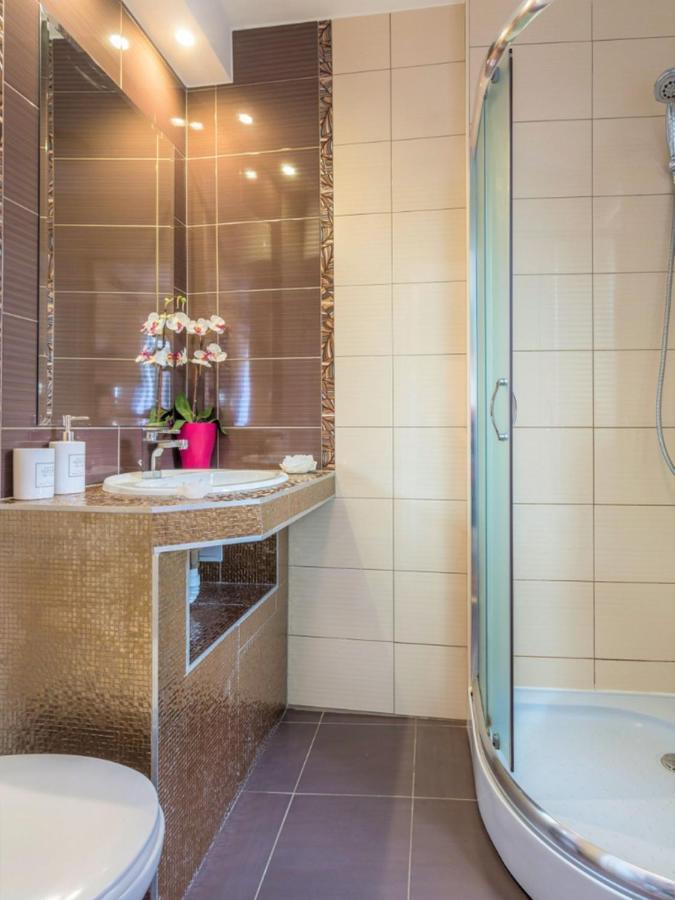 Iron Gates Apartments سبليت المظهر الخارجي الصورة