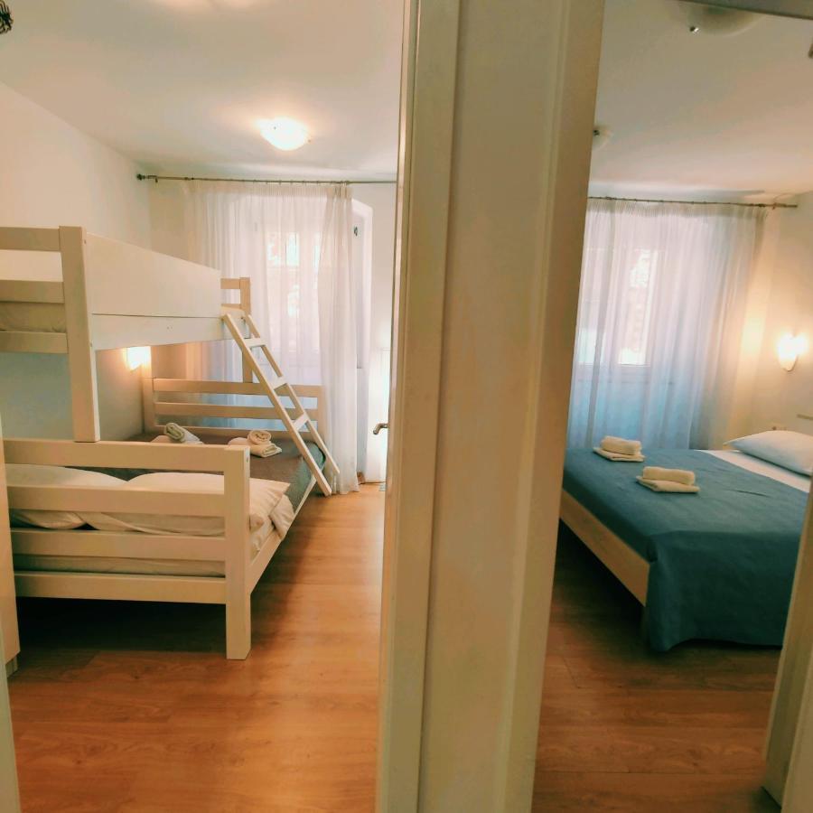 Iron Gates Apartments سبليت المظهر الخارجي الصورة
