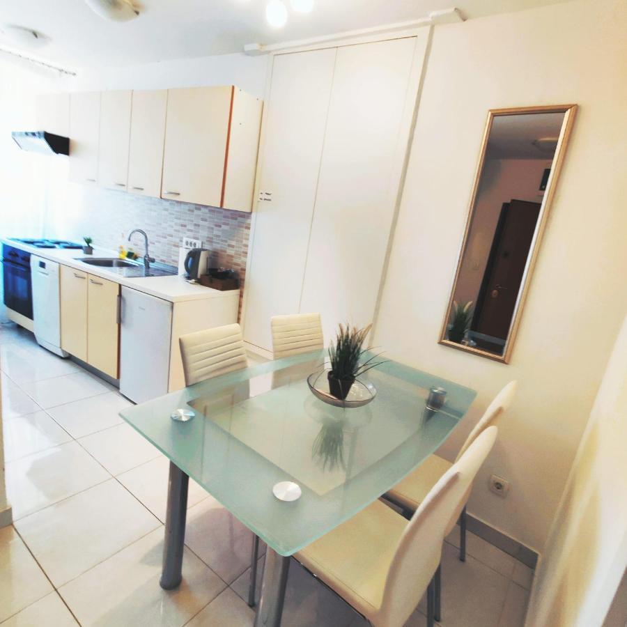 Iron Gates Apartments سبليت المظهر الخارجي الصورة
