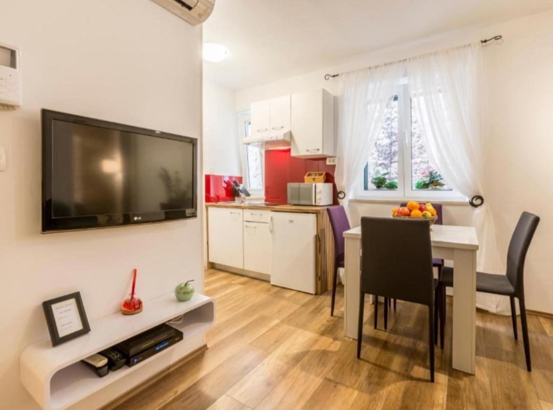 Iron Gates Apartments سبليت المظهر الخارجي الصورة