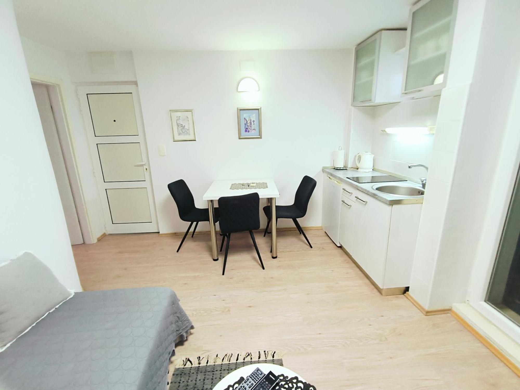 Iron Gates Apartments سبليت المظهر الخارجي الصورة