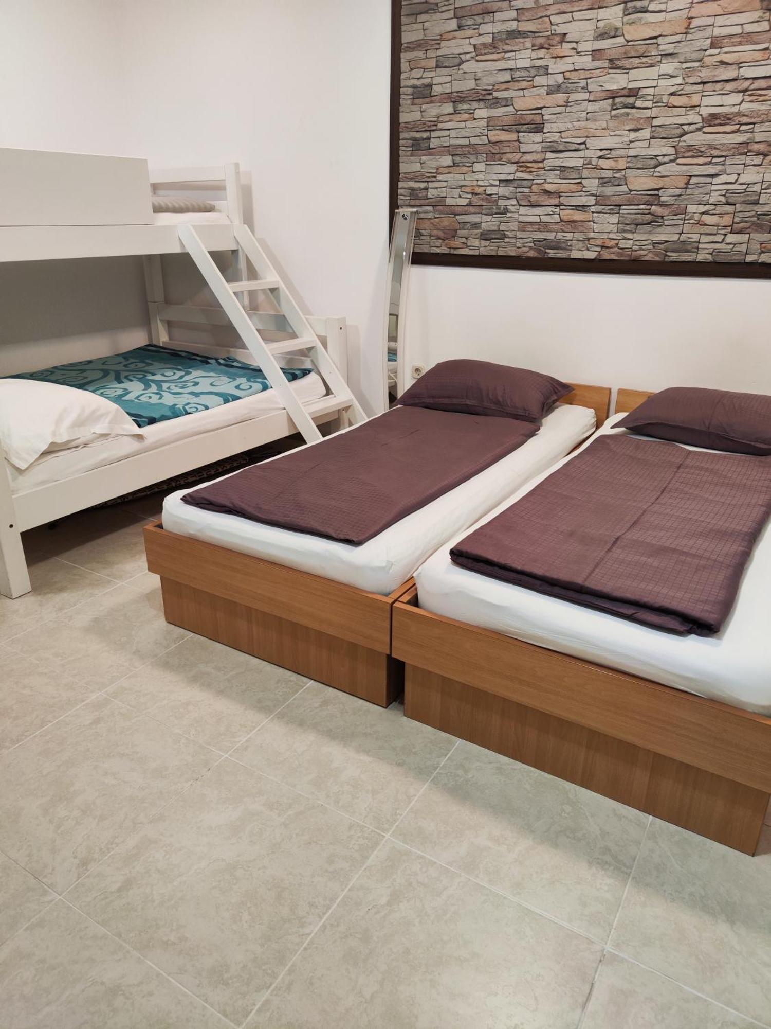 Iron Gates Apartments سبليت المظهر الخارجي الصورة